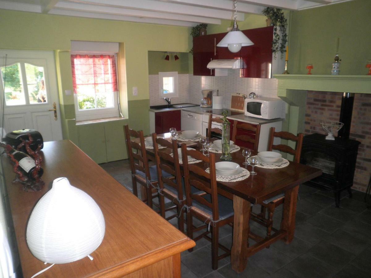 Gite Des Roches La Roche-Vanneau Extérieur photo